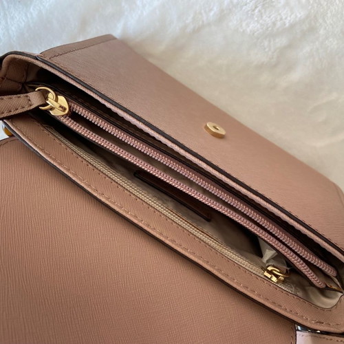 Michael Kors bag used, authentic, in excellent condition