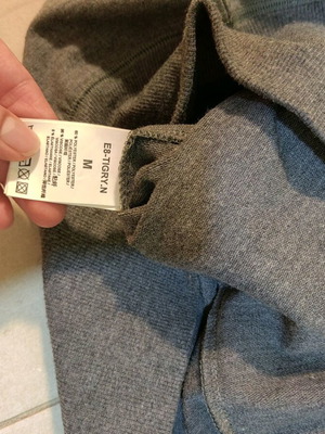 Γυναικείο φούτερ medium γκρι, σε πολύ καλή κατάσταση