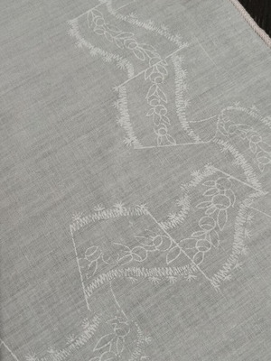 Set of 3 vintage linen and cotton napkins like new with olive branch jacquard
