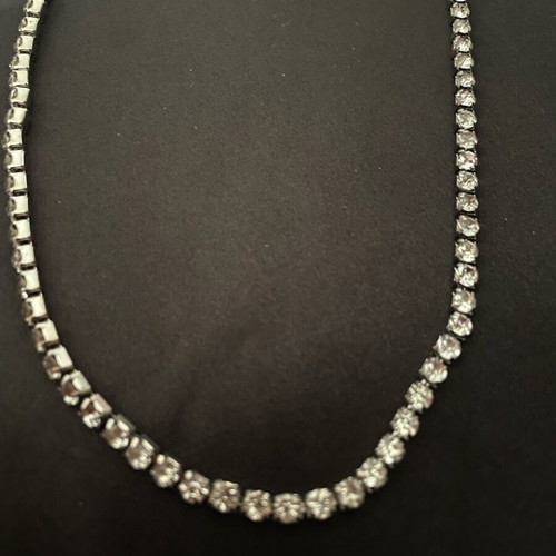 Chain with crystals new in gold and silver shades