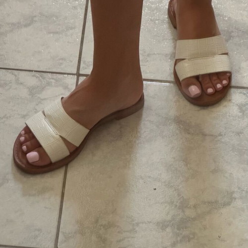 White flat sandals size 37 used