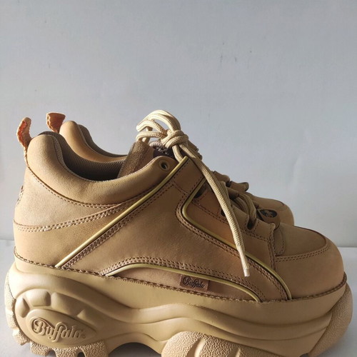 Buffalo Sneakers νούμερο 40 σε μπεζ-καμελ σουέντ, καινούργια