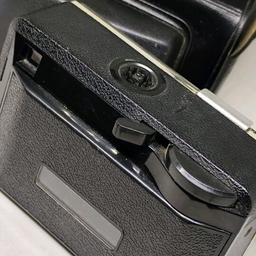 Kodak Instamatic 255X vintage camera like new with original case