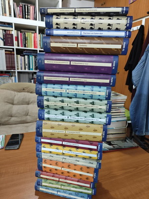 History in Literature book series like new, incomplete set
