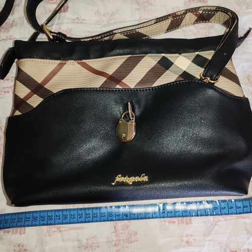 Fragola women's shoulder crossbody bag, black with check details