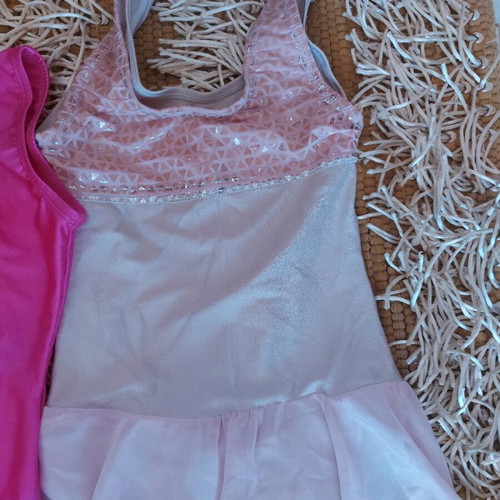 Bodysuits like new for 4 to 5 years old
