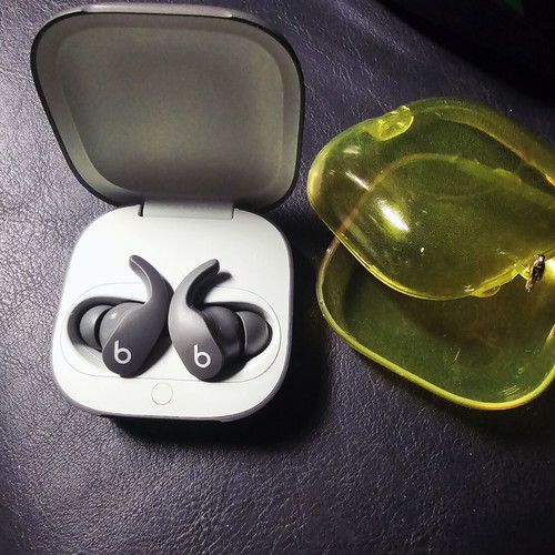Beats Fit Pro wireless earbuds like new