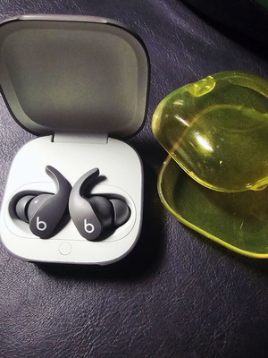 Beats Fit Pro wireless earbuds like new