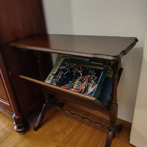 New condition newspaper rack