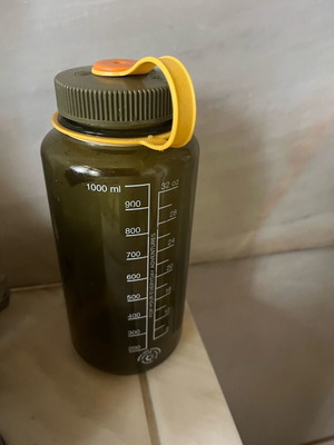 Nalgene water bottle 1lt like new