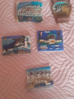 Magnets set with 5 magnets and 1 small frame like new