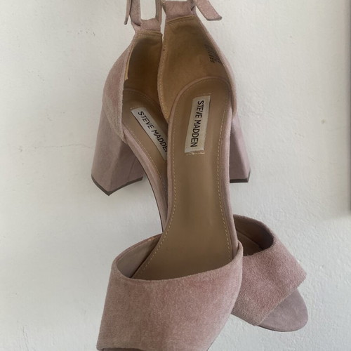 Steve Madden Pink Suede Chunky Heel like new
