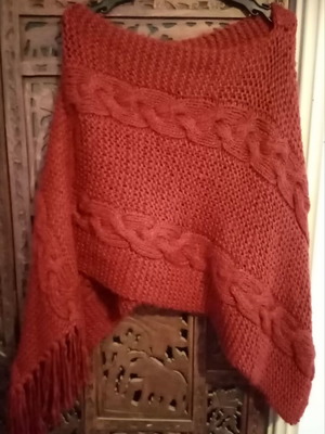 Vendras poncho used