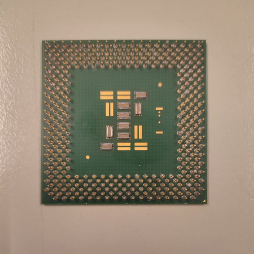 Pentium III 866/256KB/133/1.7V SL4CB Socket 370 used