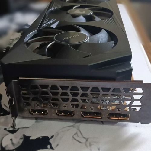 Gigabyte Radeon RX 6700 XT Aorus Elite 12GB graphics card like new