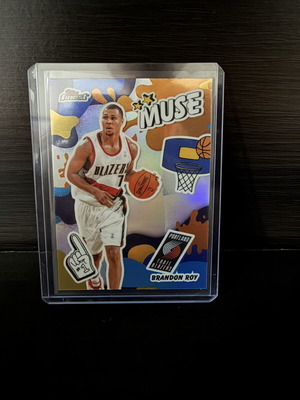 2025-26 Topps Finest Brandon Roy Muse Refractor card like new