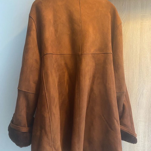 Women's brown mouton fur coat like new, size 42, oversized fit