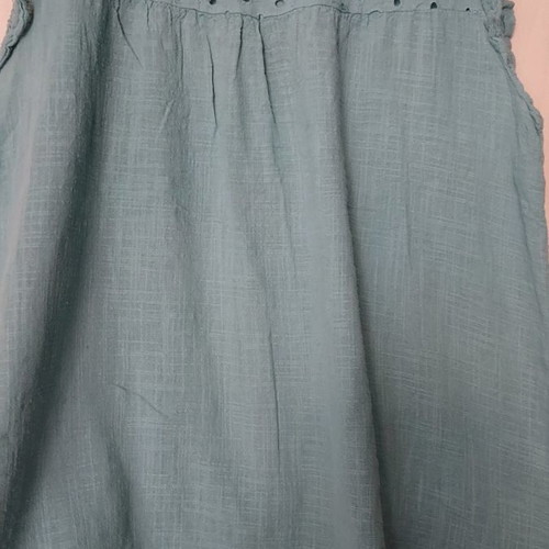 Vergi blouse with ruffles new, green