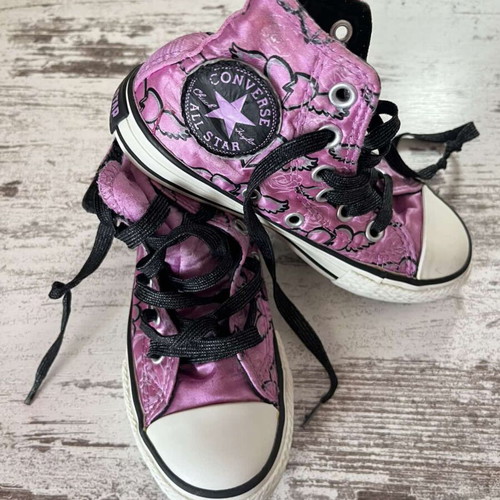 Converse Chuck Taylor pink boots like new, size 27
