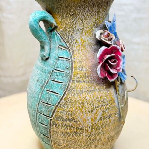 Ceramic large handmade vase with embossed decorative flowers, like new, 27 cm