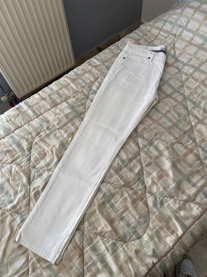 Straight jean αντρικό Zara λευκό σαν καινούργιο, μέγεθος L