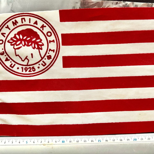 Olympiacos flag collectible, like new, small size 16x25 cm