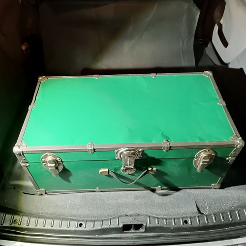 Metal trunk used green 40x76x31 cm