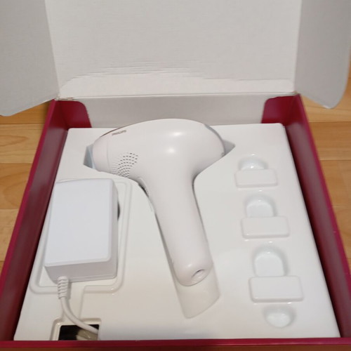Philips laser hair removal device