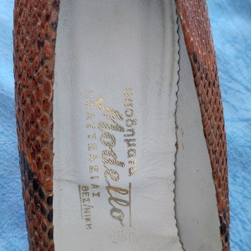 Vintage leather pumps size 40 like new, brown