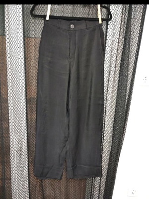 Pink Woman black wide leg pants size M like new