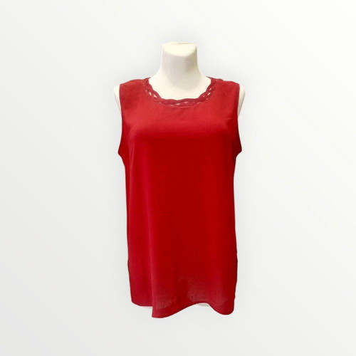 100% Silk Red Top Like New, Size L