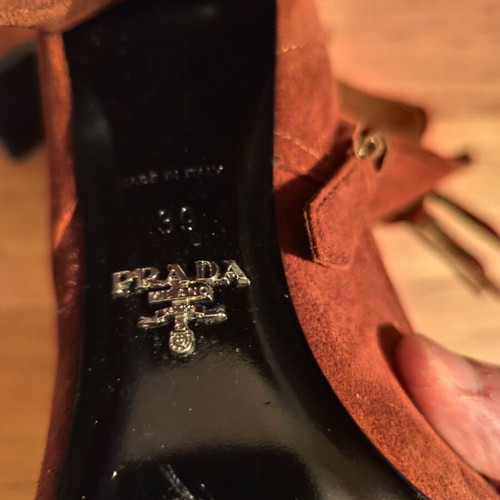 Prada combat boots like new, suede leather camel color, size 39