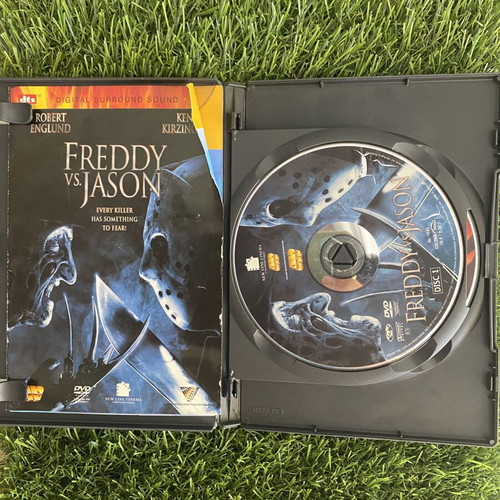Freddy vs Jason DVD like new, thriller horror