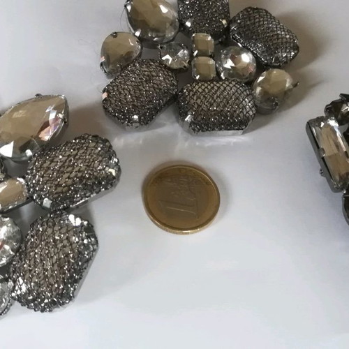 Lapel pins used, set of 4 pieces