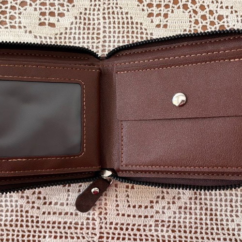 Men's wallet used with zipper and card slots
