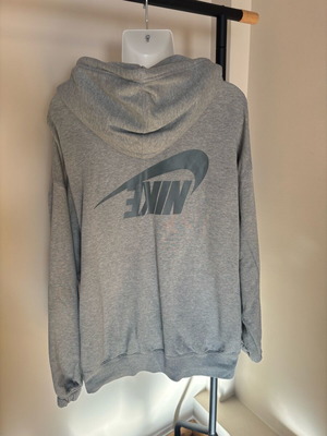 Nike hoodie size M like new, gray with hood and pockets