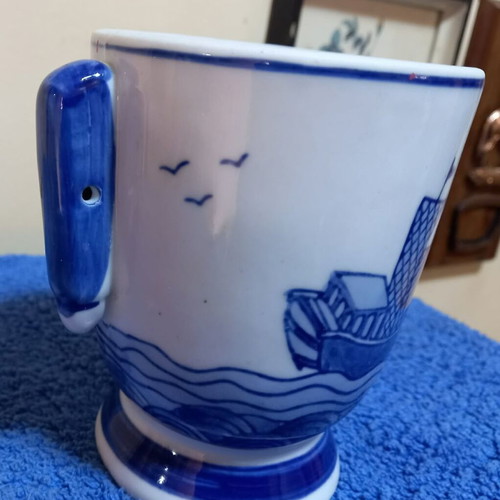 Antique Chinese porcelain cup used