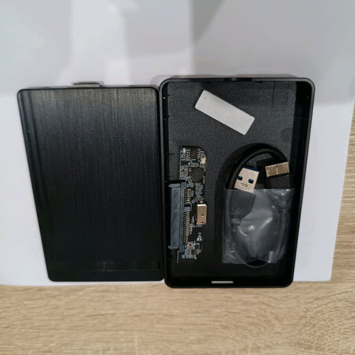 External 2.5-inch SATA-SSD hard drive enclosure new, plastic