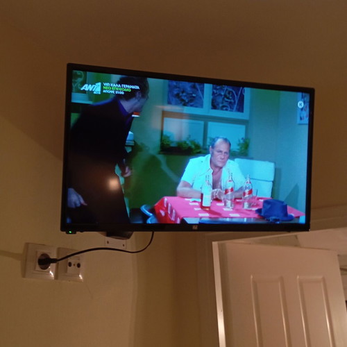 F&U LED TV 32'' HD Ready model FL32406P with 2 HDMI ports, USB, SCART