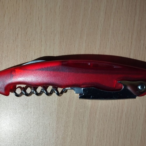Multifunctional corkscrew bottle opener like new
