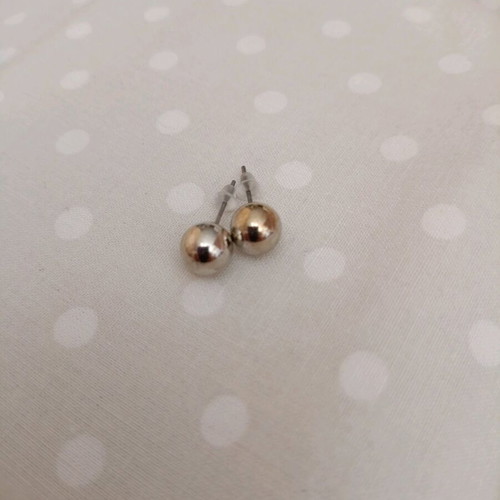 Pearl earrings like new, pack of 5 pairs, multicolor