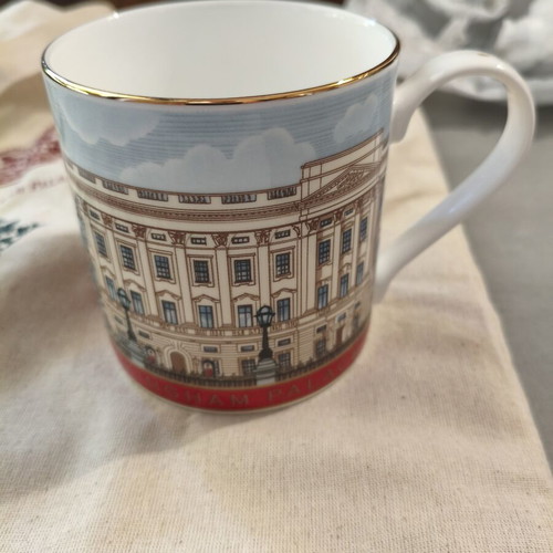 Royal Collection Trust Buckingham Palace memorabilia set