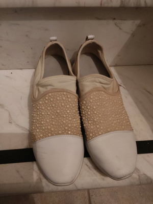 Geox women's shoes size 39 used with anatomical insole beige