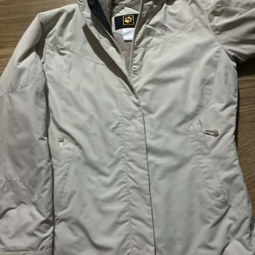 Jack Wolfskin beige coat new windproof size M