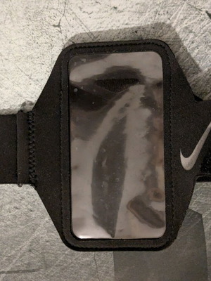 Nike arm band phone case used for running
