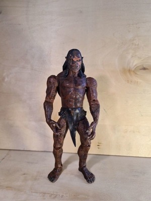 Newborn Lurtz figure from Lord of the Rings Toy biz used