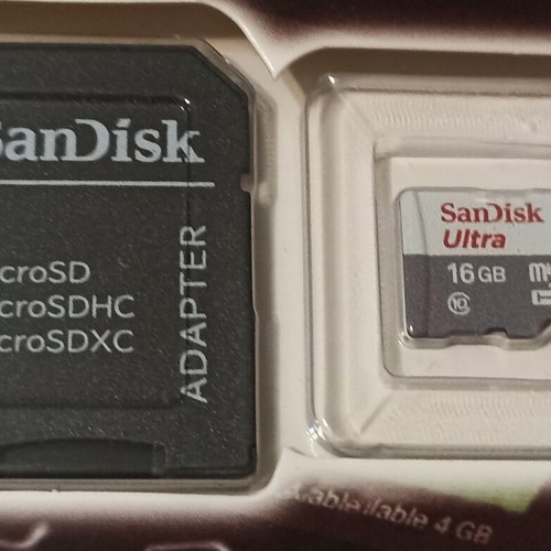 Micro SD 16GB SanDisk Ultra memory card used