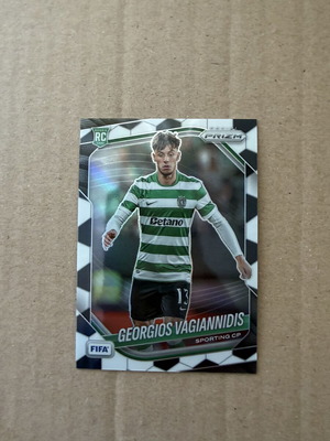 2025-26 Panini FIFA Prizm Rookie Giorgos Vagiannidis футболна карта SP като нова