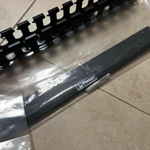 Panduit cable guide new
