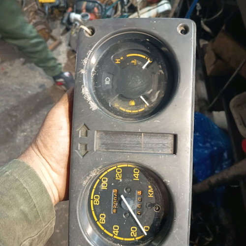 Suzuki SJ410 speedometer used
